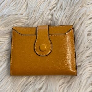 SEAMMER women’s wallet BNWOT see all photos for design and color